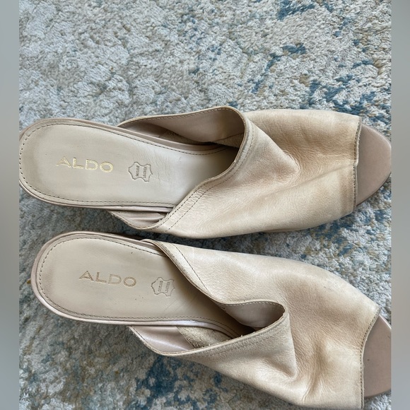 Aldo Size 10 Beige Heel - Picture 5 of 6